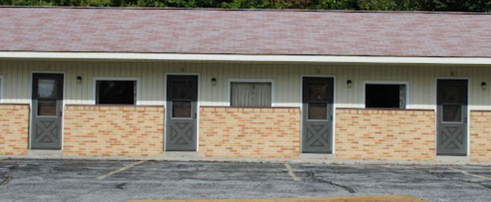 Dreamland Motel - Web Listing (newer photo)